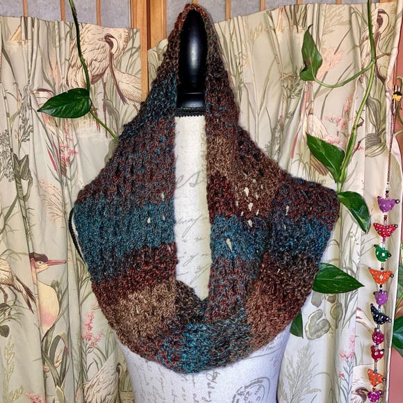 Handmade Infinity Scarf Knit Crochet Multicolor - Picture 2 of 6